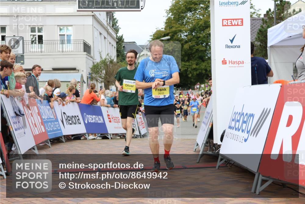 31.08.2025 - 21. Blankeneser Heldenlauf Strokosch-Dieckow http://msf.ph/oto/8649942 31.08.2025 10:40:38 Ziel 2149, 2610 meine-sportfotos.de