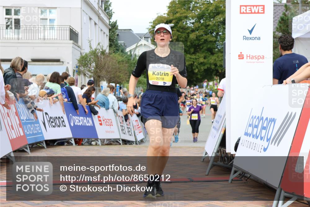31.08.2025 - 21. Blankeneser Heldenlauf Strokosch-Dieckow http://msf.ph/oto/8650212 31.08.2025 10:31:04 Ziel 2209, 2136, 2147, 2018 meine-sportfotos.de