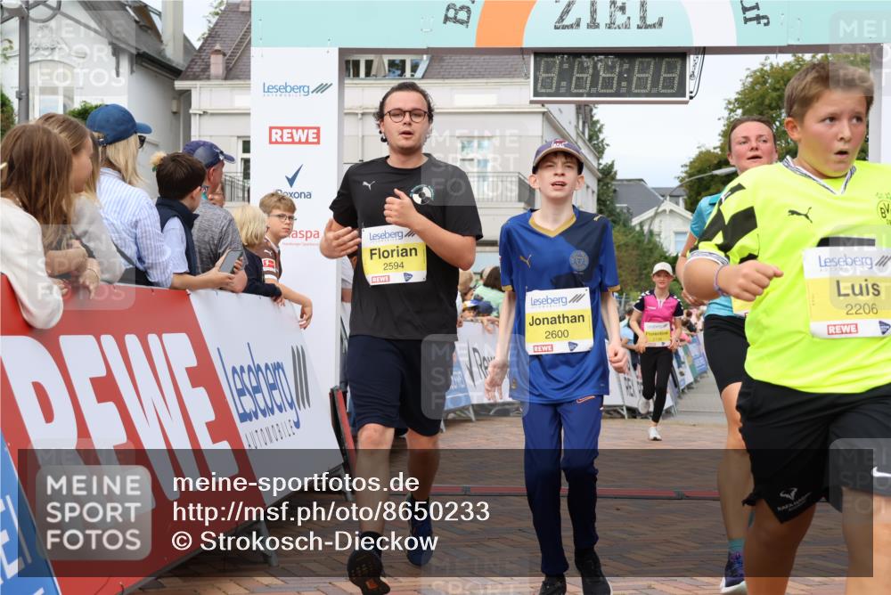 31.08.2025 - 21. Blankeneser Heldenlauf Strokosch-Dieckow http://msf.ph/oto/8650233 31.08.2025 10:30:56 Ziel 2594, 2376, 2209, 2136, 2168, 2600, 2206, 2309, 2310 meine-sportfotos.de