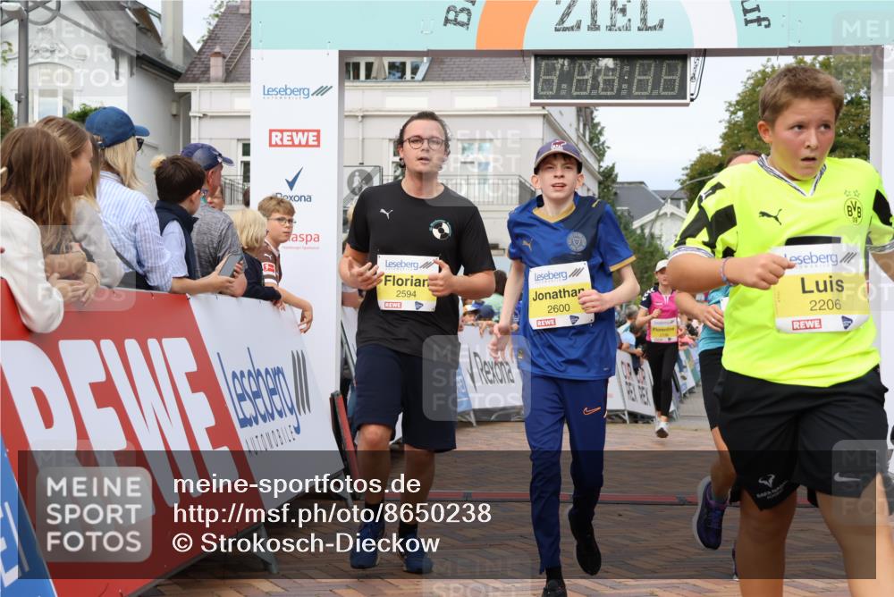 31.08.2025 - 21. Blankeneser Heldenlauf Strokosch-Dieckow http://msf.ph/oto/8650238 31.08.2025 10:30:56 Ziel 2594, 2376, 2209, 2136, 2168, 2600, 2206, 2309, 2310 meine-sportfotos.de