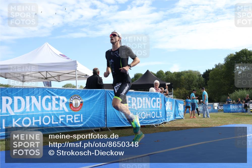 31.08.2025 - Elbe Triathlon Hamburg Strokosch-Dieckow http://msf.ph/oto/8650348 31.08.2025 10:12:59 Ziel 227, 230 meine-sportfotos.de