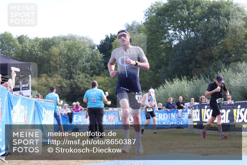 31.08.2025 - Elbe Triathlon Hamburg Strokosch-Dieckow http://msf.ph/oto/8650387 31.08.2025 10:15:58 Ziel 199 meine-sportfotos.de
