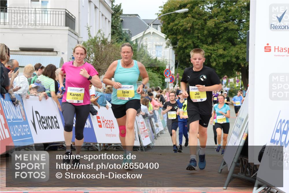 31.08.2025 - 21. Blankeneser Heldenlauf Strokosch-Dieckow http://msf.ph/oto/8650400 31.08.2025 10:30:50 Ziel 2179, 2279, 2168, 2206, 2309, 2310 meine-sportfotos.de