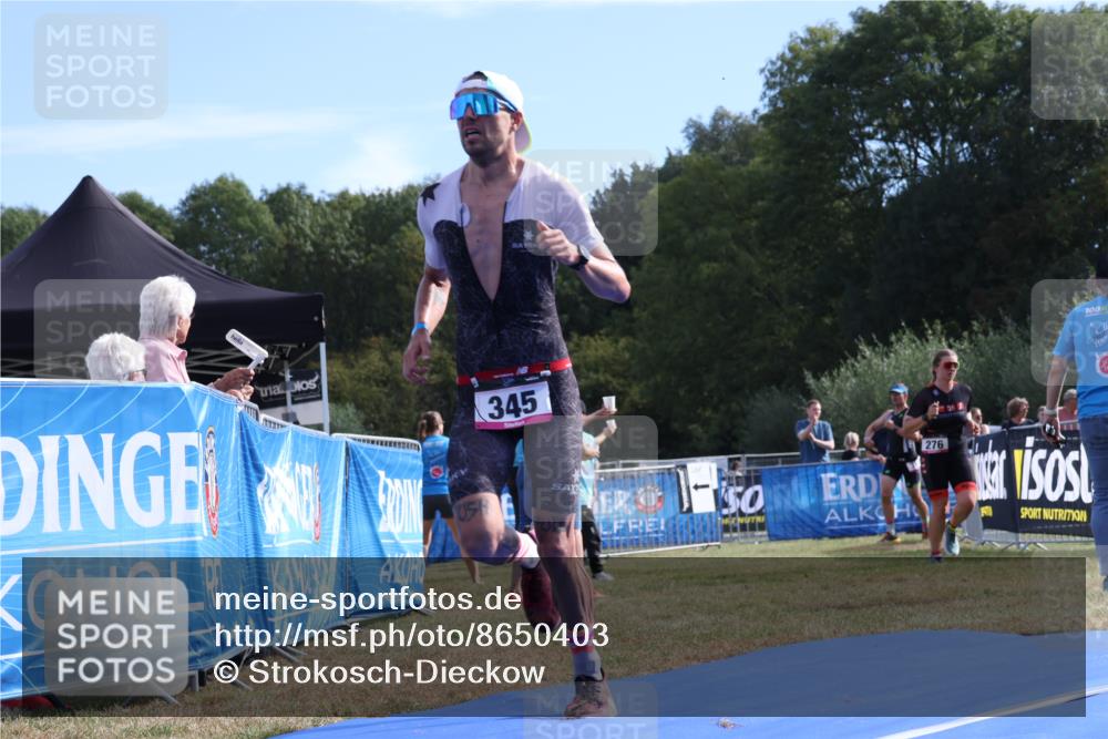 31.08.2025 - Elbe Triathlon Hamburg Strokosch-Dieckow http://msf.ph/oto/8650403 31.08.2025 10:16:29 Ziel 233, 345 meine-sportfotos.de