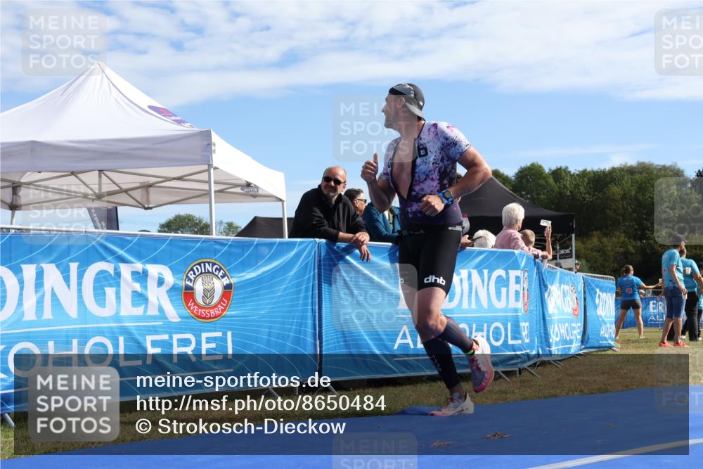 31.08.2025 - Elbe Triathlon Hamburg Strokosch-Dieckow http://msf.ph/oto/8650484 31.08.2025 10:21:50 Ziel 195, 312 meine-sportfotos.de