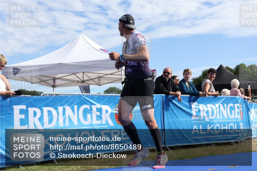 31.08.2025 - Elbe Triathlon Hamburg Strokosch-Dieckow http://msf.ph/oto/8650489 31.08.2025 10:21:51 Ziel 195, 312 meine-sportfotos.de