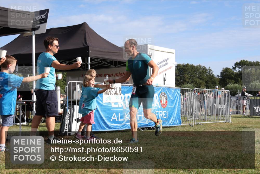 31.08.2025 - Elbe Triathlon Hamburg Strokosch-Dieckow http://msf.ph/oto/8650591 31.08.2025 09:31:48 Laufen 00, 100, 756 meine-sportfotos.de