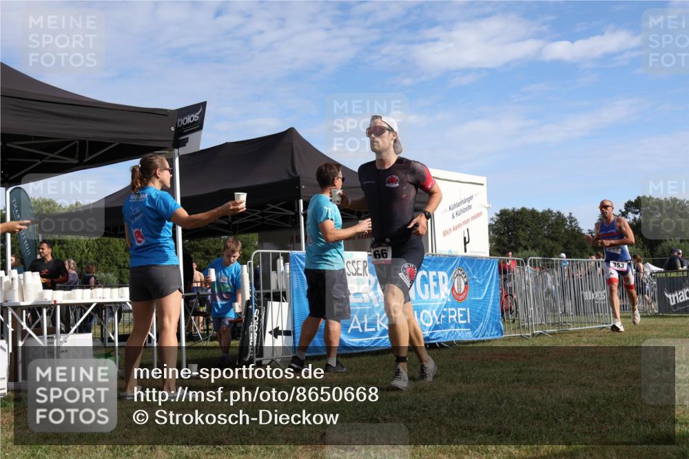 31.08.2025 - Elbe Triathlon Hamburg Strokosch-Dieckow http://msf.ph/oto/8650668 31.08.2025 09:36:01 Laufen 100, 100, 66, 8, 353 meine-sportfotos.de