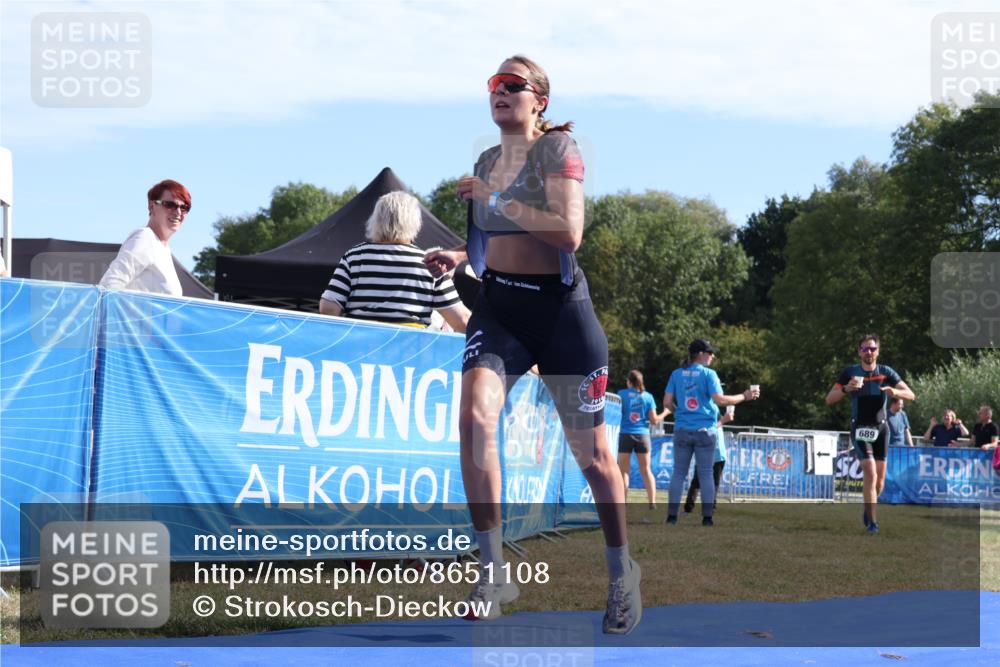 31.08.2025 - Elbe Triathlon Hamburg Strokosch-Dieckow http://msf.ph/oto/8651108 31.08.2025 10:36:43 Ziel 252 meine-sportfotos.de