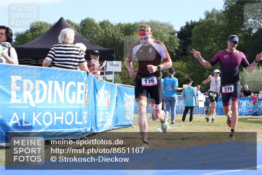 31.08.2025 - Elbe Triathlon Hamburg Strokosch-Dieckow http://msf.ph/oto/8651167 31.08.2025 10:39:08 Ziel 176, 370 meine-sportfotos.de