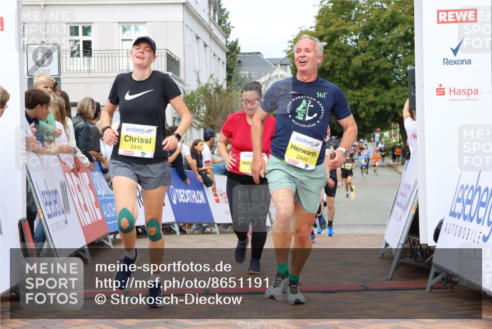 31.08.2025 - 21. Blankeneser Heldenlauf Strokosch-Dieckow http://msf.ph/oto/8651191 31.08.2025 10:30:15 Ziel 2445, 2444, 2616, 2253, 2226, 2588, 2731, 2543 meine-sportfotos.de