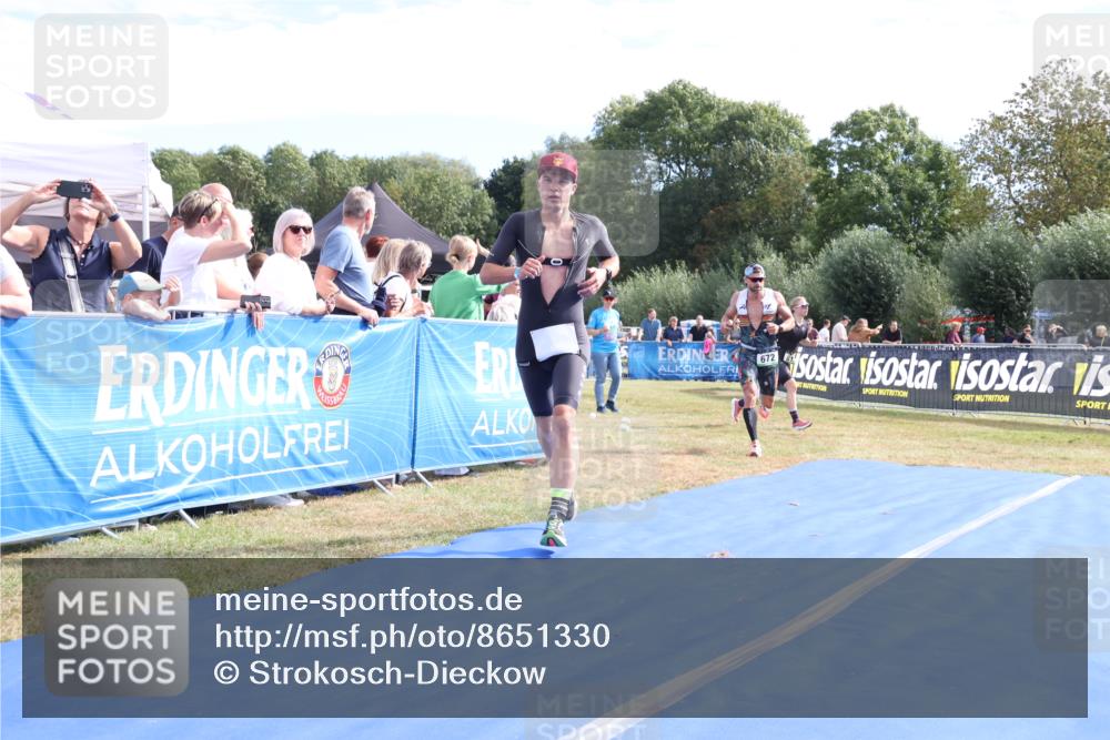 31.08.2025 - Elbe Triathlon Hamburg Strokosch-Dieckow http://msf.ph/oto/8651330 31.08.2025 10:44:54 Ziel 367, 672 meine-sportfotos.de