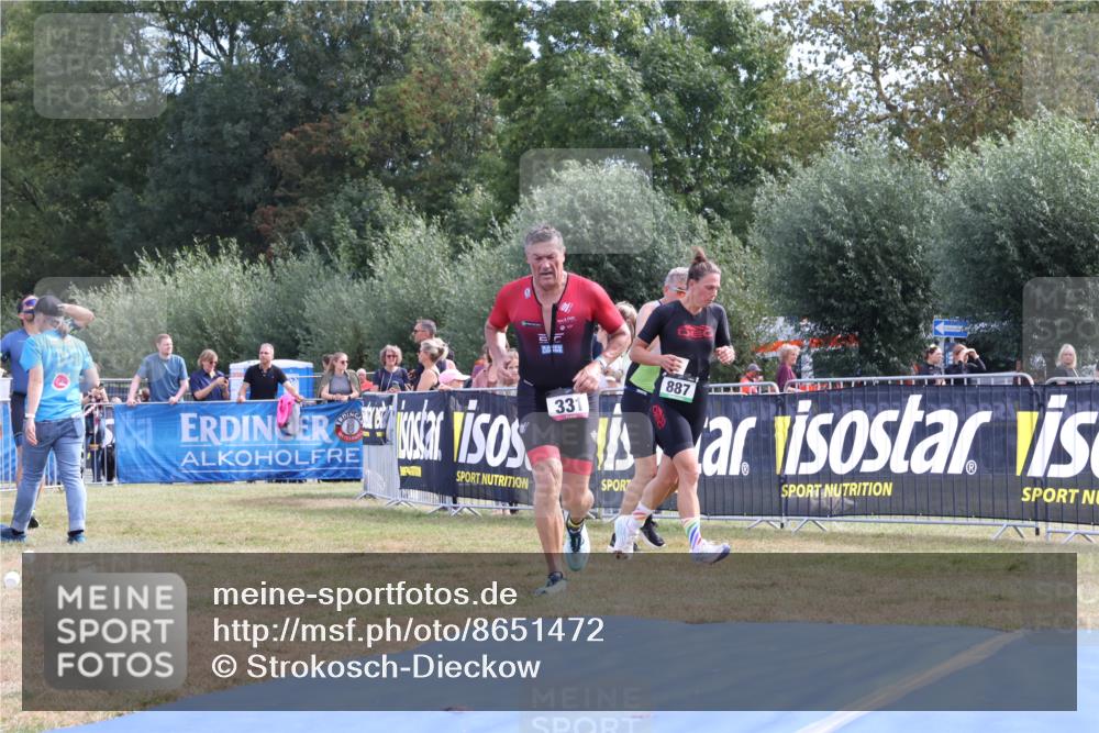 31.08.2025 - Elbe Triathlon Hamburg Strokosch-Dieckow http://msf.ph/oto/8651472 31.08.2025 10:48:13 Ziel 331, 529 meine-sportfotos.de