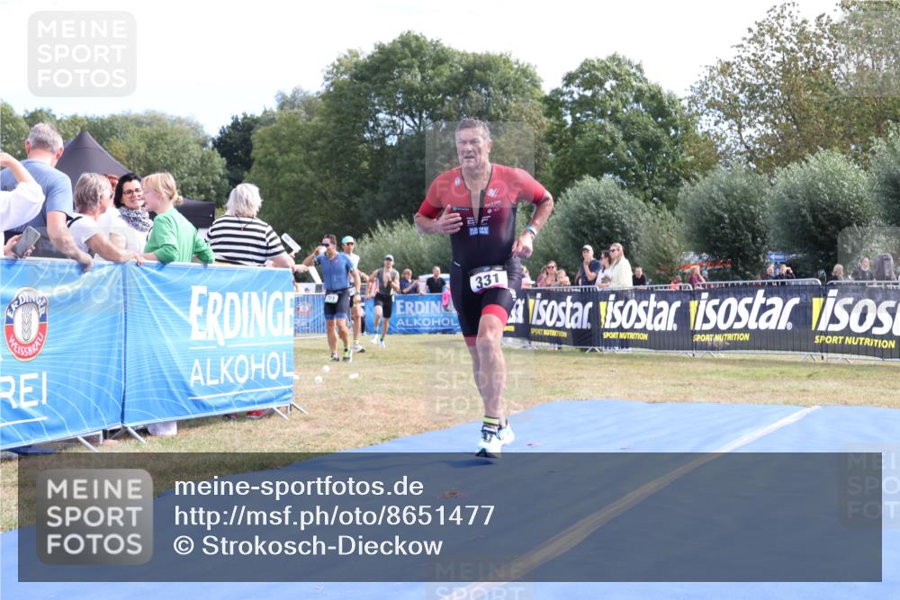 31.08.2025 - Elbe Triathlon Hamburg Strokosch-Dieckow http://msf.ph/oto/8651477 31.08.2025 10:48:16 Ziel 331, 529 meine-sportfotos.de