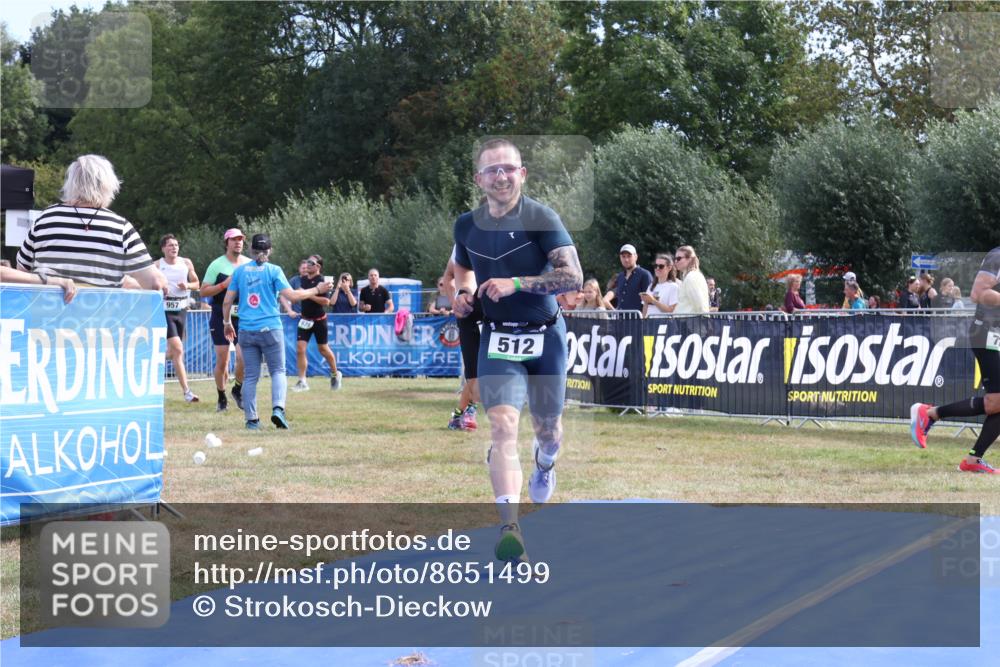 31.08.2025 - Elbe Triathlon Hamburg Strokosch-Dieckow http://msf.ph/oto/8651499 31.08.2025 10:48:42 Ziel 426, 512 meine-sportfotos.de