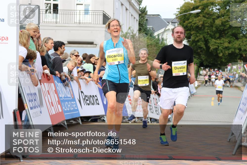 31.08.2025 - 21. Blankeneser Heldenlauf Strokosch-Dieckow http://msf.ph/oto/8651548 31.08.2025 10:29:08 Ziel 2246, 2035, 2457, 2212, 2230, 2391, 2091, 2089 meine-sportfotos.de