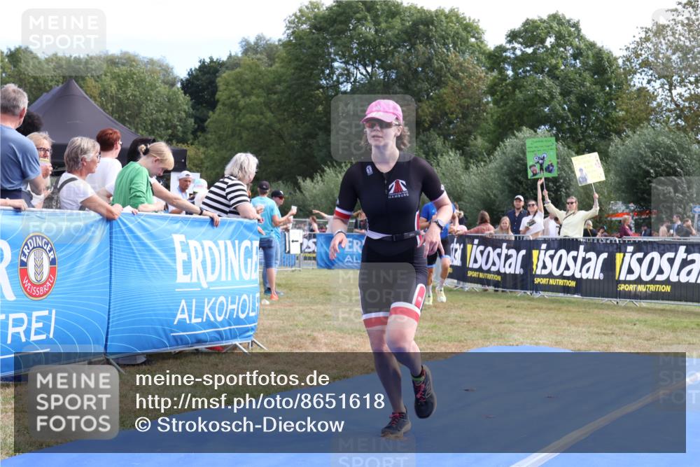 31.08.2025 - Elbe Triathlon Hamburg Strokosch-Dieckow http://msf.ph/oto/8651618 31.08.2025 10:52:15 Ziel 299, 602 meine-sportfotos.de