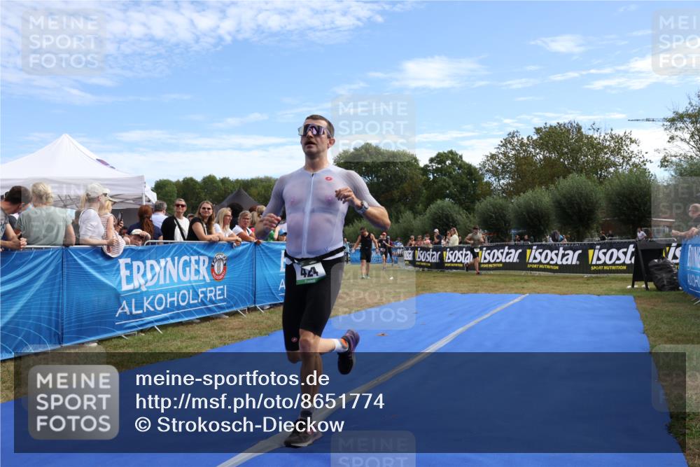 31.08.2025 - Elbe Triathlon Hamburg Strokosch-Dieckow http://msf.ph/oto/8651774 31.08.2025 10:56:25 Ziel 290, 372, 424, 746 meine-sportfotos.de