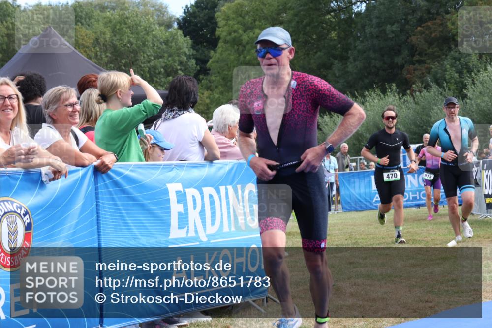 31.08.2025 - Elbe Triathlon Hamburg Strokosch-Dieckow http://msf.ph/oto/8651783 31.08.2025 10:56:33 Ziel 290, 372, 384, 470, 728 meine-sportfotos.de