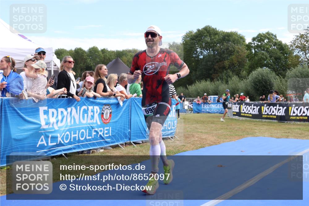 31.08.2025 - Elbe Triathlon Hamburg Strokosch-Dieckow http://msf.ph/oto/8652097 31.08.2025 11:05:08 Ziel 410, 523, 658, 695 meine-sportfotos.de