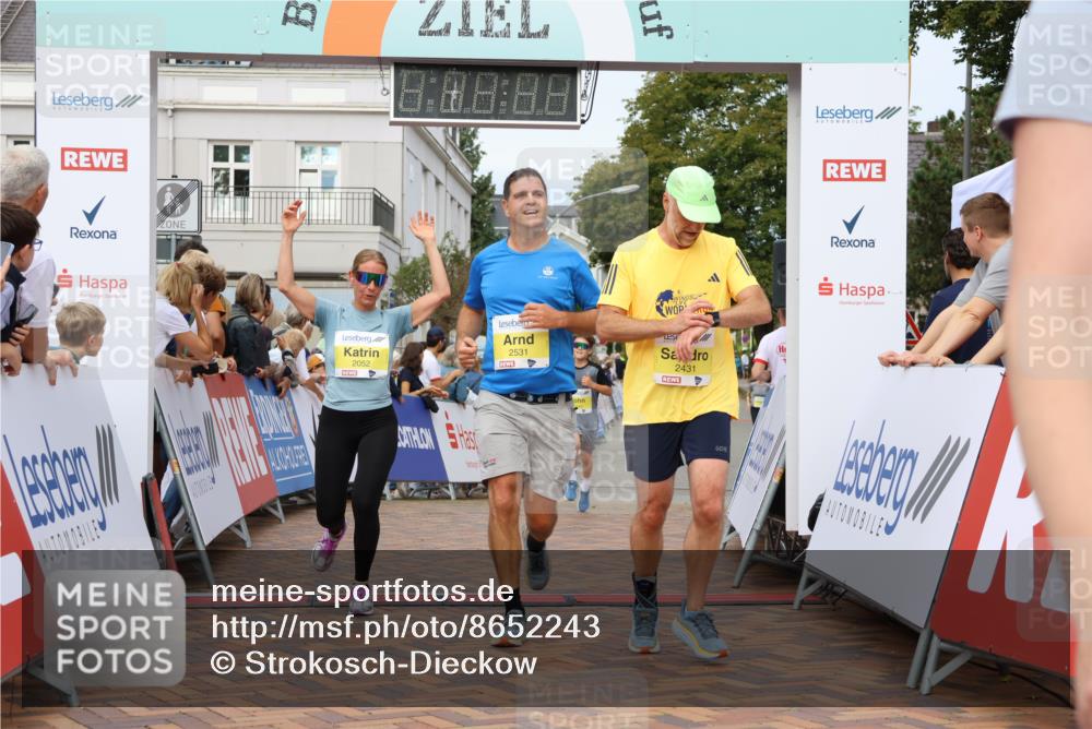 31.08.2025 - 21. Blankeneser Heldenlauf Strokosch-Dieckow http://msf.ph/oto/8652243 31.08.2025 10:28:23 Ziel 2249, 2140, 2133, 2625, 2431, 2088, 2052, 2531 meine-sportfotos.de