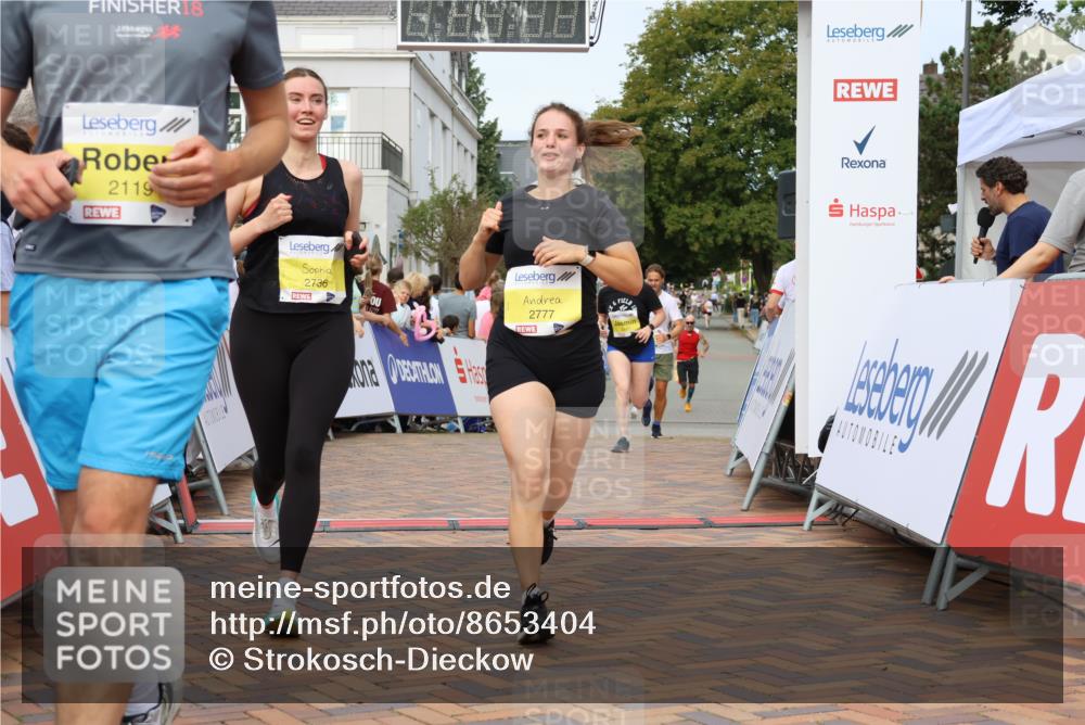 31.08.2025 - 21. Blankeneser Heldenlauf Strokosch-Dieckow http://msf.ph/oto/8653404 31.08.2025 10:26:06 Ziel 2736, 2777, 2342, 2671, 2193, 2447, 2119, 2118 meine-sportfotos.de