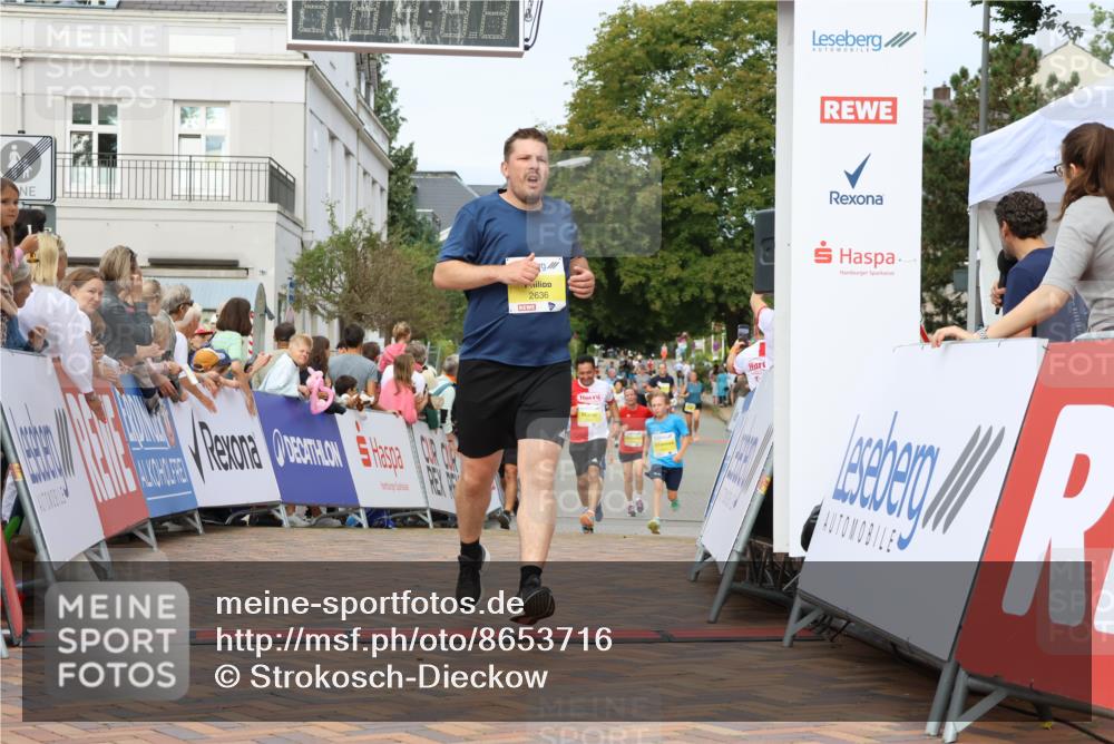 31.08.2025 - 21. Blankeneser Heldenlauf Strokosch-Dieckow http://msf.ph/oto/8653716 31.08.2025 10:25:22 Ziel 2541, 2636, 2383, 2367, 2504 meine-sportfotos.de