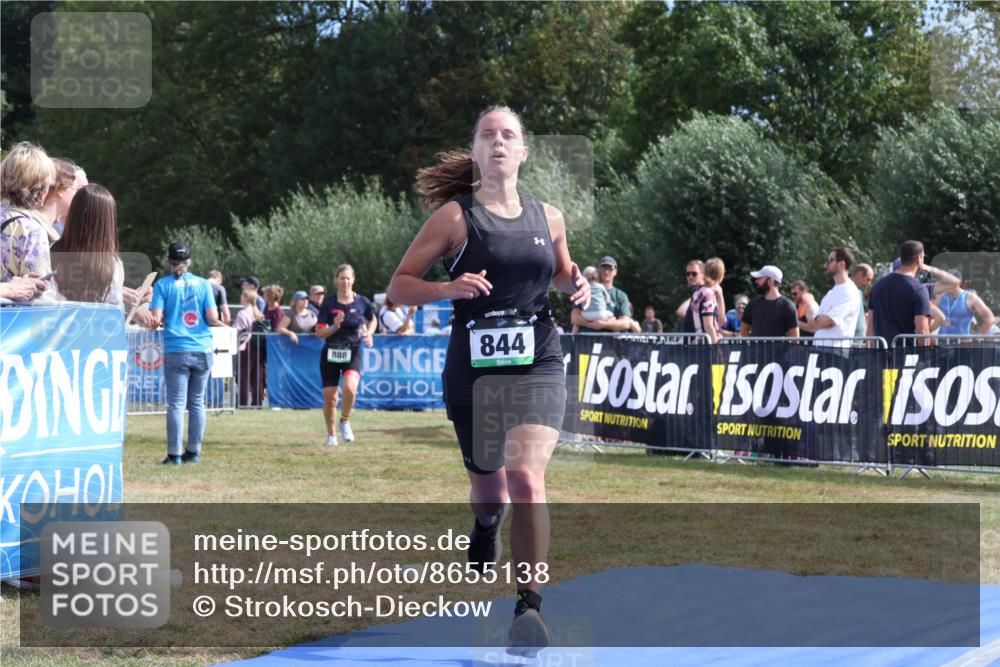 31.08.2025 - Elbe Triathlon Hamburg Strokosch-Dieckow http://msf.ph/oto/8655138 31.08.2025 11:45:17 Ziel 844, 888, 1303, 1334 meine-sportfotos.de