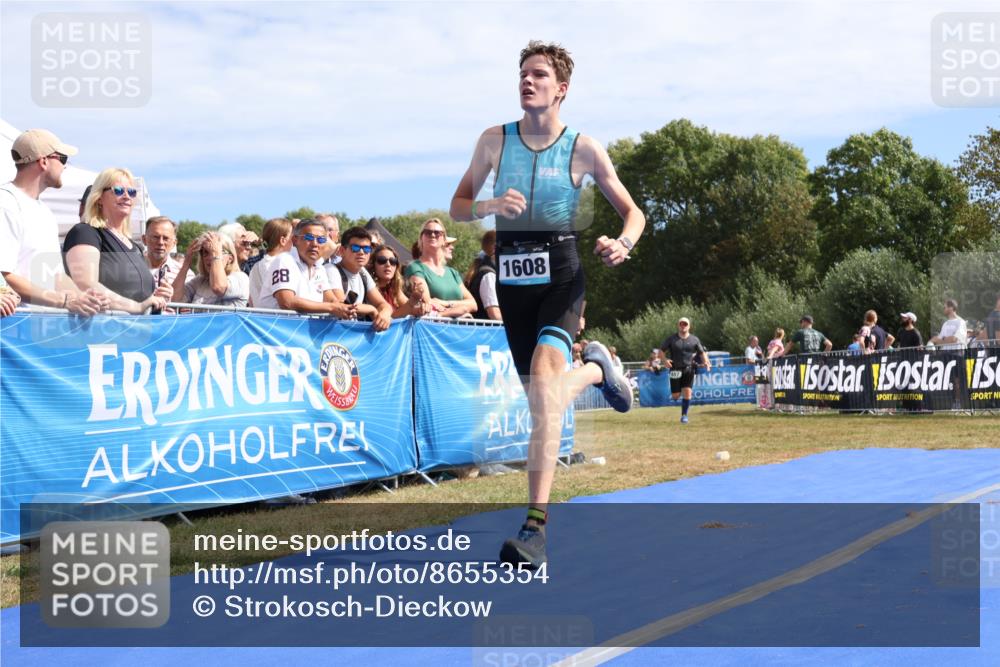 31.08.2025 - Elbe Triathlon Hamburg Strokosch-Dieckow http://msf.ph/oto/8655354 31.08.2025 11:47:28 Ziel 446, 487, 1308, 1608 meine-sportfotos.de