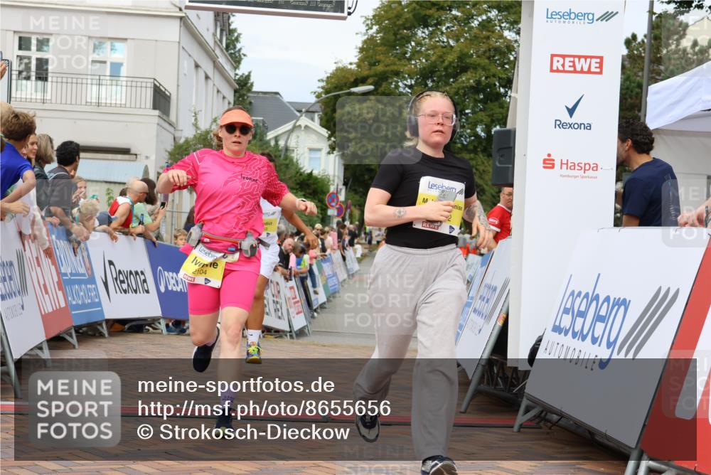 31.08.2025 - 21. Blankeneser Heldenlauf Strokosch-Dieckow http://msf.ph/oto/8655656 31.08.2025 10:33:03 Ziel 2104, 2129, 2130, 2128, 2122, 2337, 2695, 2694, 2464, 2658 meine-sportfotos.de