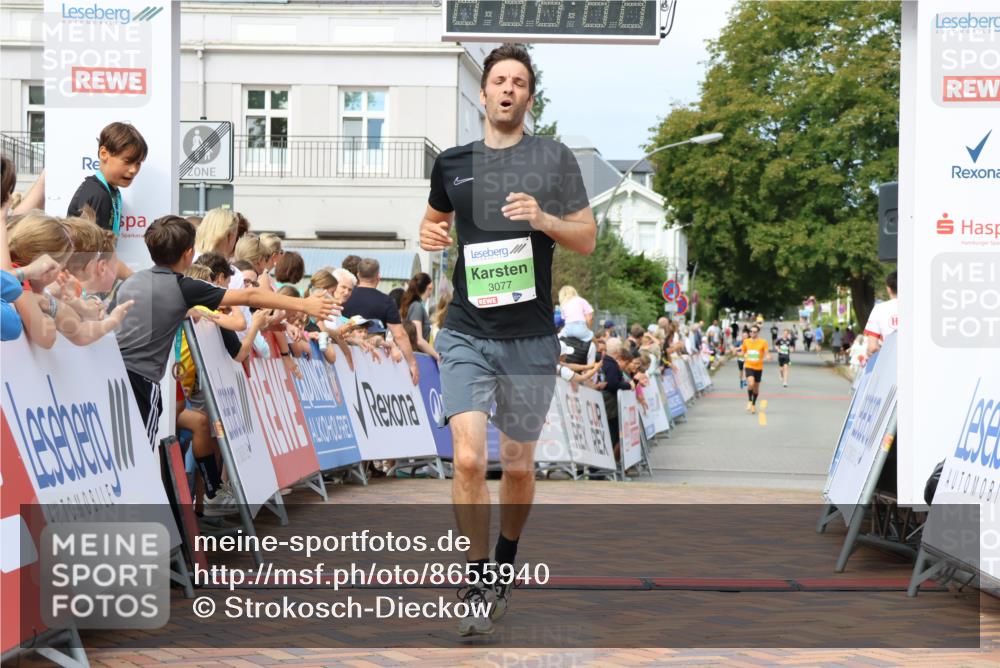 31.08.2025 - 21. Blankeneser Heldenlauf Strokosch-Dieckow http://msf.ph/oto/8655940 31.08.2025 10:58:50 Ziel 3077 meine-sportfotos.de