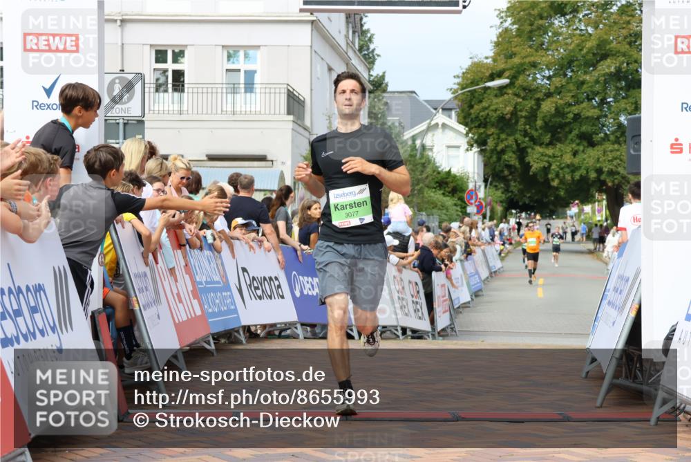 31.08.2025 - 21. Blankeneser Heldenlauf Strokosch-Dieckow http://msf.ph/oto/8655993 31.08.2025 10:58:49 Ziel 3077 meine-sportfotos.de