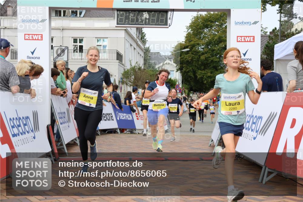 31.08.2025 - 21. Blankeneser Heldenlauf Strokosch-Dieckow http://msf.ph/oto/8656065 31.08.2025 10:31:49 Ziel 2077, 2407, 2280, 2462, 2340, 2278 meine-sportfotos.de