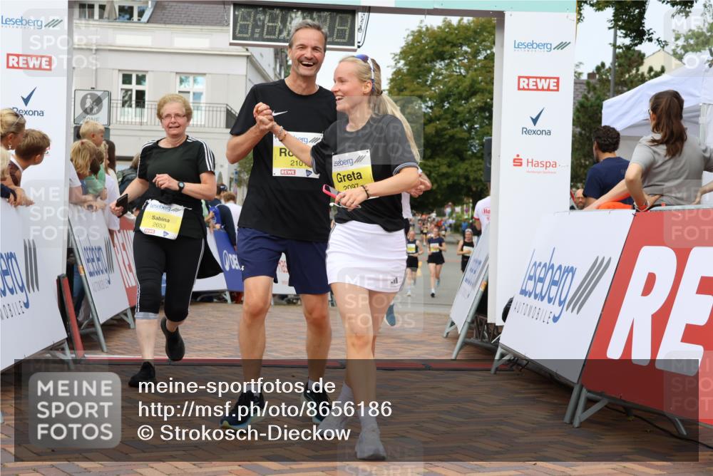 31.08.2025 - 21. Blankeneser Heldenlauf Strokosch-Dieckow http://msf.ph/oto/8656186 31.08.2025 10:31:28 Ziel 2664, 2740, 2406, 2551, 2776, 2097, 2649, 2101, 2647, 2653, 2274 meine-sportfotos.de