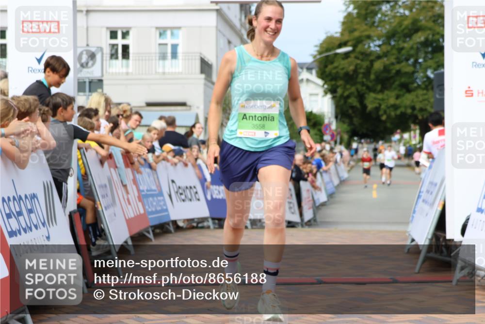 31.08.2025 - 21. Blankeneser Heldenlauf Strokosch-Dieckow http://msf.ph/oto/8656188 31.08.2025 10:58:25 Ziel 3558 meine-sportfotos.de