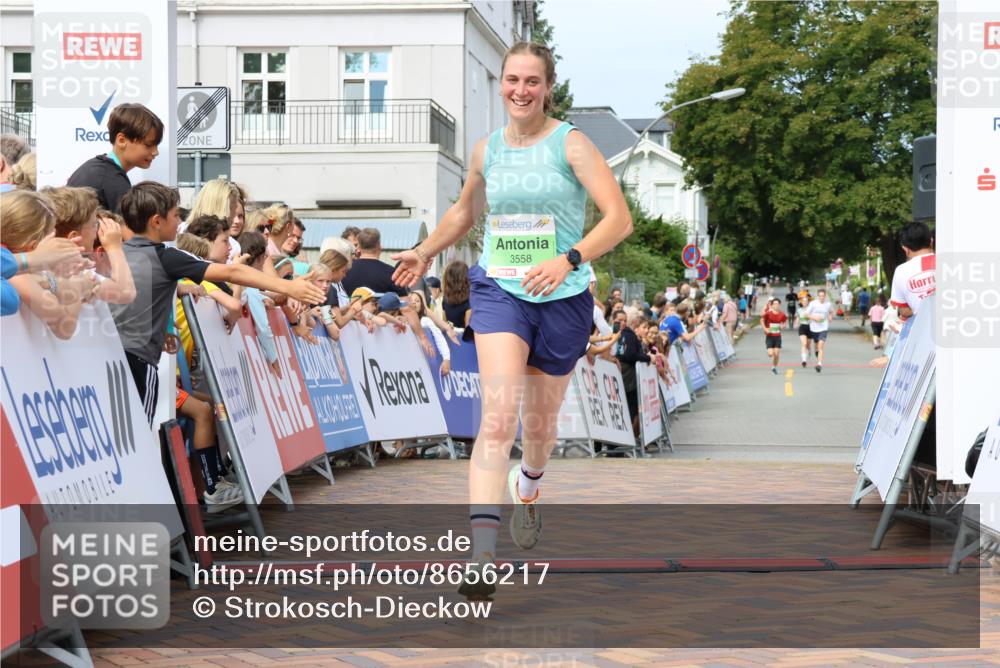 31.08.2025 - 21. Blankeneser Heldenlauf Strokosch-Dieckow http://msf.ph/oto/8656217 31.08.2025 10:58:24 Ziel 3558 meine-sportfotos.de