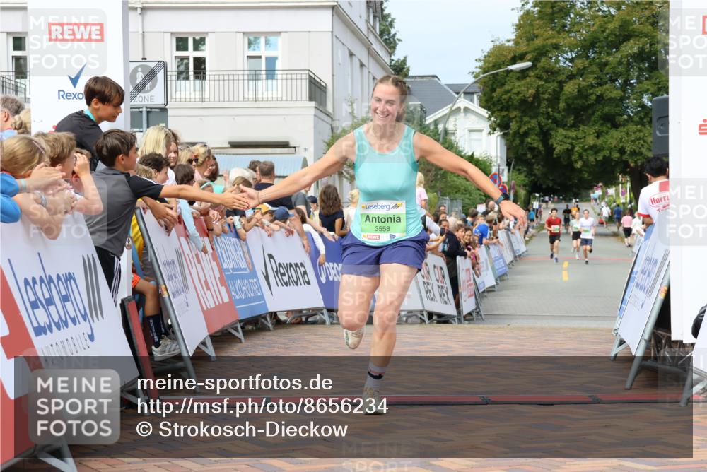31.08.2025 - 21. Blankeneser Heldenlauf Strokosch-Dieckow http://msf.ph/oto/8656234 31.08.2025 10:58:24 Ziel 3558 meine-sportfotos.de