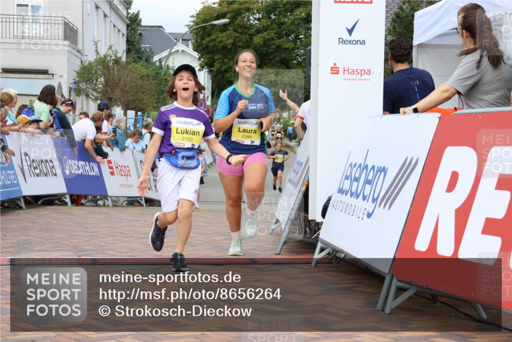 31.08.2025 - 21. Blankeneser Heldenlauf Strokosch-Dieckow http://msf.ph/oto/8656264 31.08.2025 10:31:17 Ziel 2437, 2324, 2551, 2121, 2307, 2649, 2647, 2399, 2103 meine-sportfotos.de