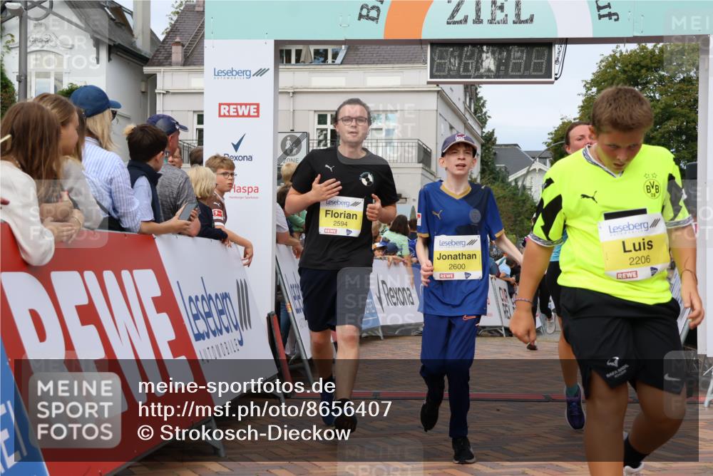 31.08.2025 - 21. Blankeneser Heldenlauf Strokosch-Dieckow http://msf.ph/oto/8656407 31.08.2025 10:30:56 Ziel 2594, 2376, 2209, 2136, 2168, 2600, 2206, 2309, 2310 meine-sportfotos.de