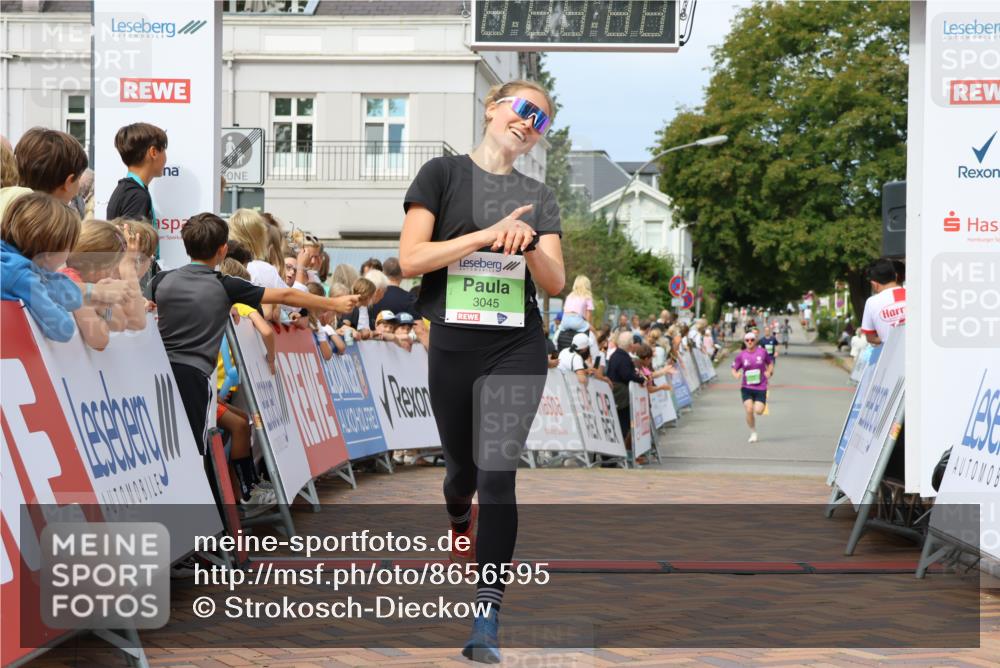 31.08.2025 - 21. Blankeneser Heldenlauf Strokosch-Dieckow http://msf.ph/oto/8656595 31.08.2025 10:57:38 Ziel 3045, 3012 meine-sportfotos.de
