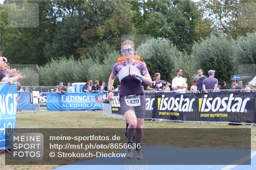 31.08.2025 - Elbe Triathlon Hamburg Strokosch-Dieckow http://msf.ph/oto/8656636 31.08.2025 12:06:58 Ziel 856, 952, 1420, 1532, 1586 meine-sportfotos.de