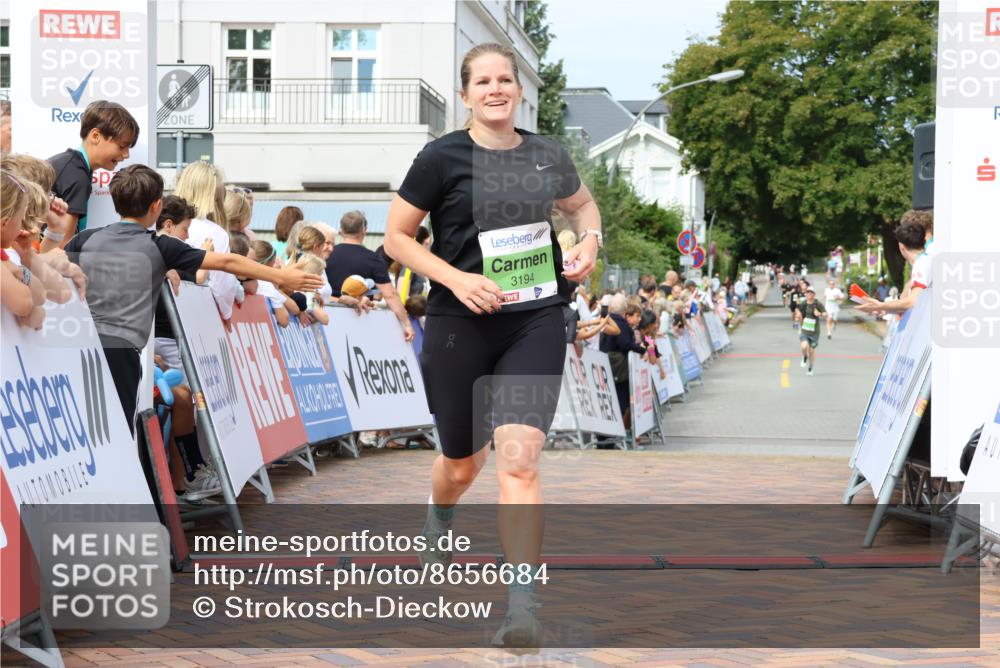 31.08.2025 - 21. Blankeneser Heldenlauf Strokosch-Dieckow http://msf.ph/oto/8656684 31.08.2025 10:57:13 Ziel 2167, 3502, 3194 meine-sportfotos.de