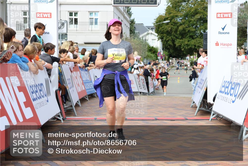 31.08.2025 - 21. Blankeneser Heldenlauf Strokosch-Dieckow http://msf.ph/oto/8656706 31.08.2025 10:57:08 Ziel 2167, 3502, 3419, 3194, 3117, 3157 meine-sportfotos.de