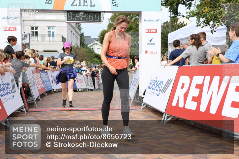 31.08.2025 - 21. Blankeneser Heldenlauf Strokosch-Dieckow http://msf.ph/oto/8656723 31.08.2025 10:57:06 Ziel 2167, 3502, 3419, 3385, 3117, 3157 meine-sportfotos.de