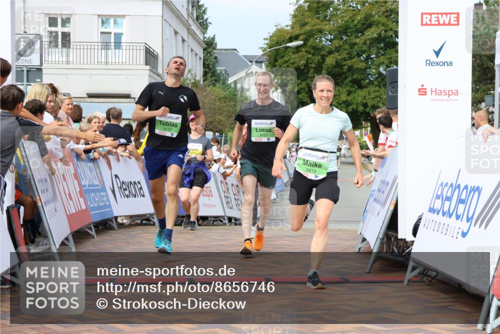 31.08.2025 - 21. Blankeneser Heldenlauf Strokosch-Dieckow http://msf.ph/oto/8656746 31.08.2025 10:57:03 Ziel 2167, 3502, 3419, 3385, 3117, 3157 meine-sportfotos.de