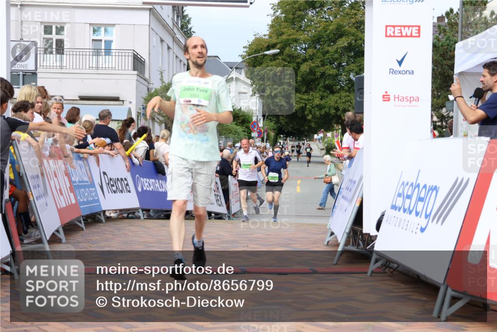 31.08.2025 - 21. Blankeneser Heldenlauf Strokosch-Dieckow http://msf.ph/oto/8656799 31.08.2025 10:56:38 Ziel 3378, 3399, 3704, 3394, 3086 meine-sportfotos.de
