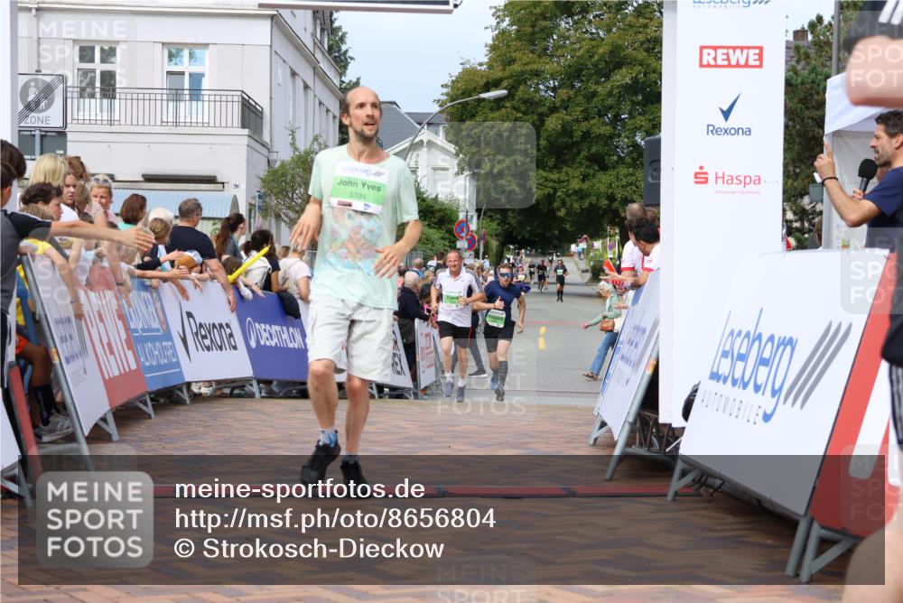 31.08.2025 - 21. Blankeneser Heldenlauf Strokosch-Dieckow http://msf.ph/oto/8656804 31.08.2025 10:56:38 Ziel 3378, 3399, 3704, 3394, 3086 meine-sportfotos.de