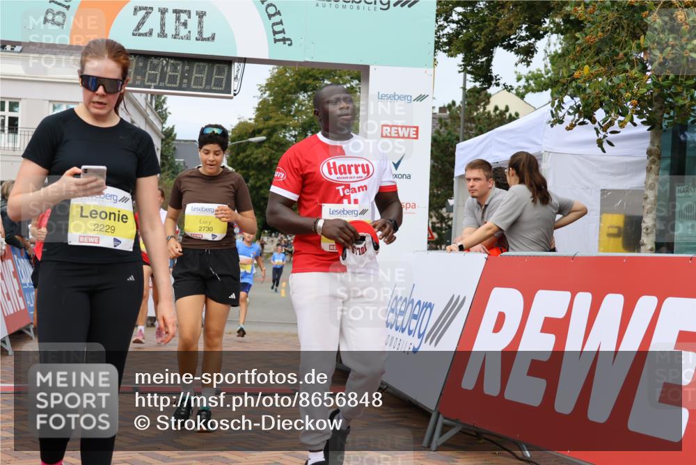 31.08.2025 - 21. Blankeneser Heldenlauf Strokosch-Dieckow http://msf.ph/oto/8656848 31.08.2025 10:30:25 Ziel 2616, 2229, 2730, 2682, 2588, 2731, 2503, 2502, 2712 meine-sportfotos.de
