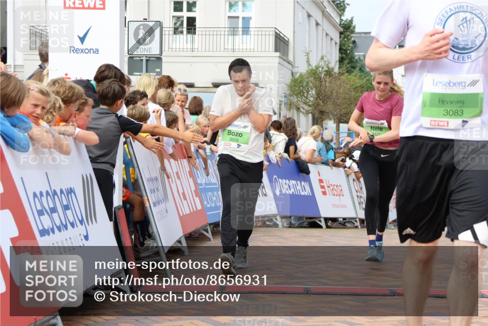 31.08.2025 - 21. Blankeneser Heldenlauf Strokosch-Dieckow http://msf.ph/oto/8656931 31.08.2025 10:56:19 Ziel 3609, 3083, 3121 meine-sportfotos.de