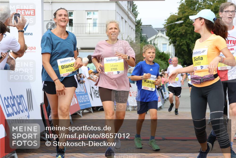 31.08.2025 - 21. Blankeneser Heldenlauf Strokosch-Dieckow http://msf.ph/oto/8657012 31.08.2025 10:29:51 Ziel 2322, 2248, 2250, 2423, 2422, 2705, 2455, 2545, 2544, 2514, 2603, 2602, 2532, 2334 meine-sportfotos.de